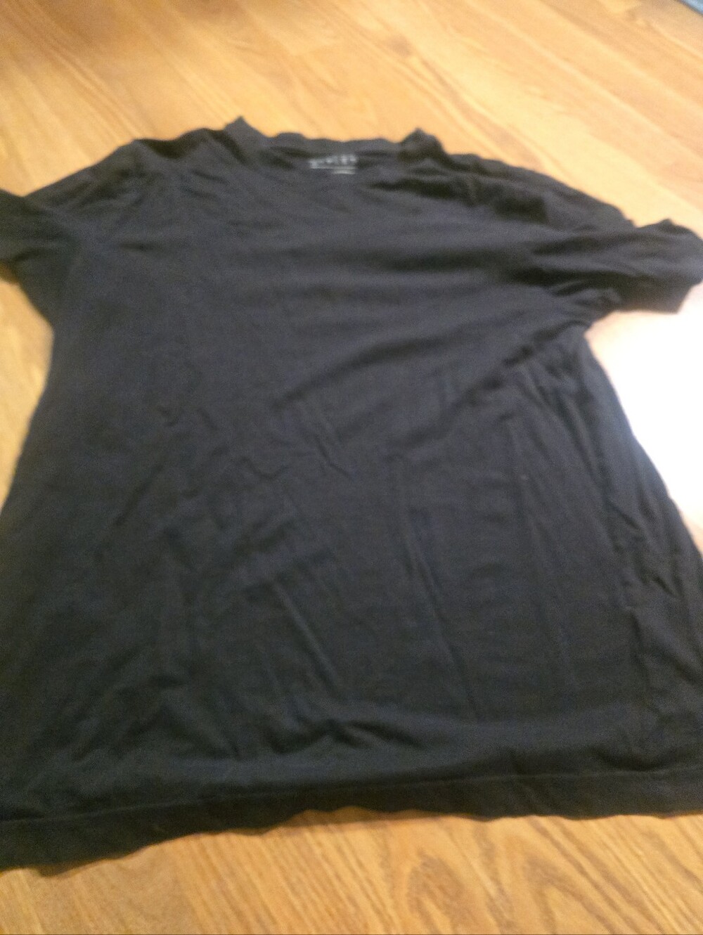 Simply Styled Black Short Sleeve Crewneck Tee - Classic Fit